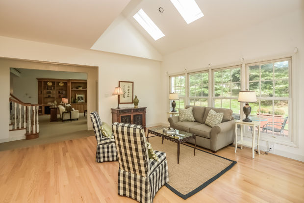 029-Family_Room-739736-print.jpg